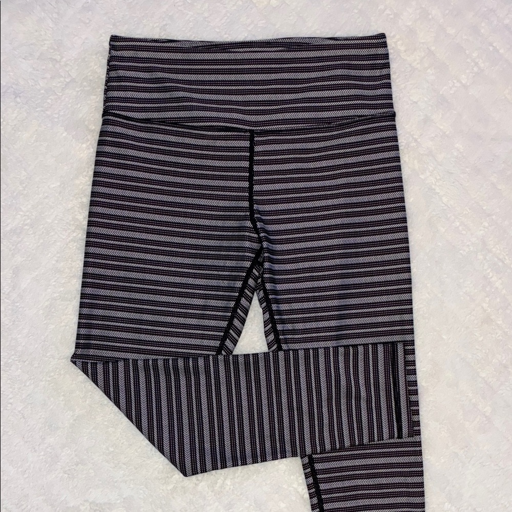 ZYIA Women’s Black and White Striped Leggings